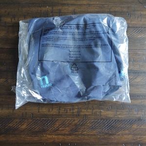 Catch me if you can shorts in dress blues medium